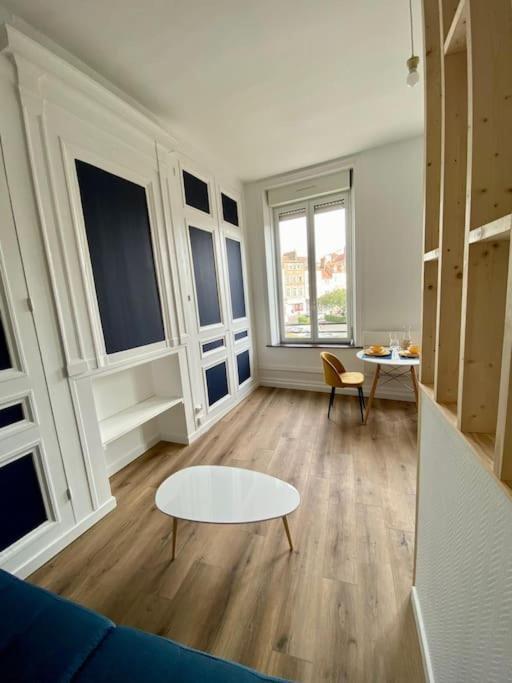 Apartment Le Bluemoon, De Charme Refait A Neuf *